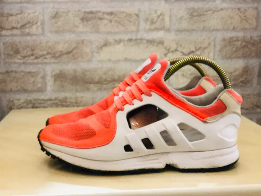 zx flux zx8000 صندل zx|کیف، کفش، کمربند|تهران, خانی آباد نو شمالی|دیوار