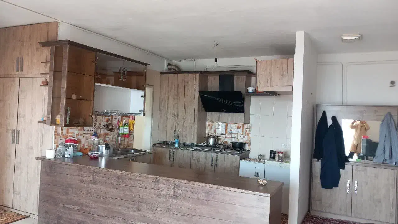 خیابان سرزمین/پارسیان/طبقه سوم/وام تسویه/ویو دار|فروش آپارتمان|هشتگرد, شهرک پارسیان|دیوار