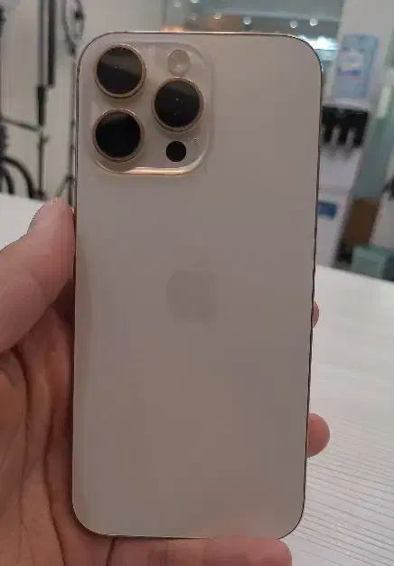 iPhone 16 pro max|موبایل|شاهین‌شهر, فردوسی|دیوار