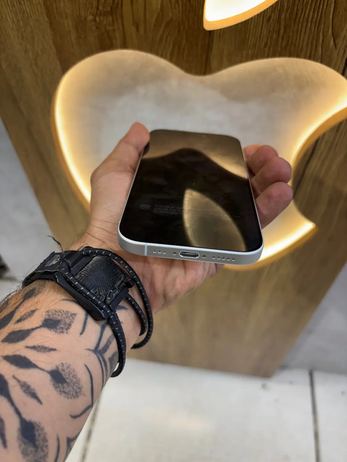 Iphone / آیفون ۱۷ نرمال ۲۵۶ گیگ باتری ۹۸|موبایل|اصفهان, احمدآباد|دیوار