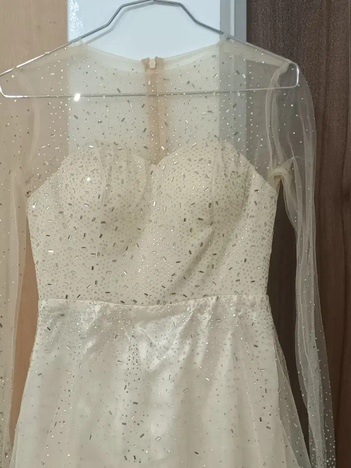 پیراهن مجلسی|لباس|دلیجان, |دیوار