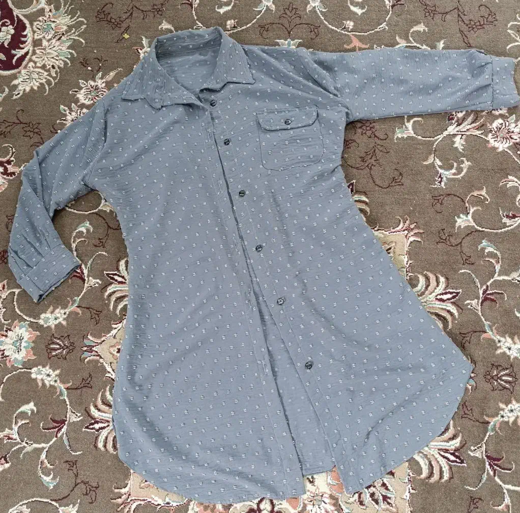 مانتو|لباس|کلاچای, |دیوار