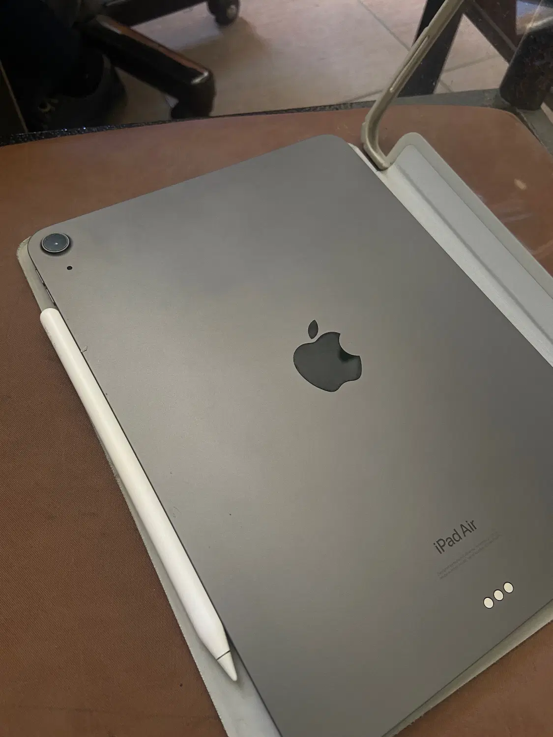 Ipad air 5th M1 256 (LLA) (Pen 2)|تبلت|تهران, فلسطین (میدان انقلاب)|دیوار