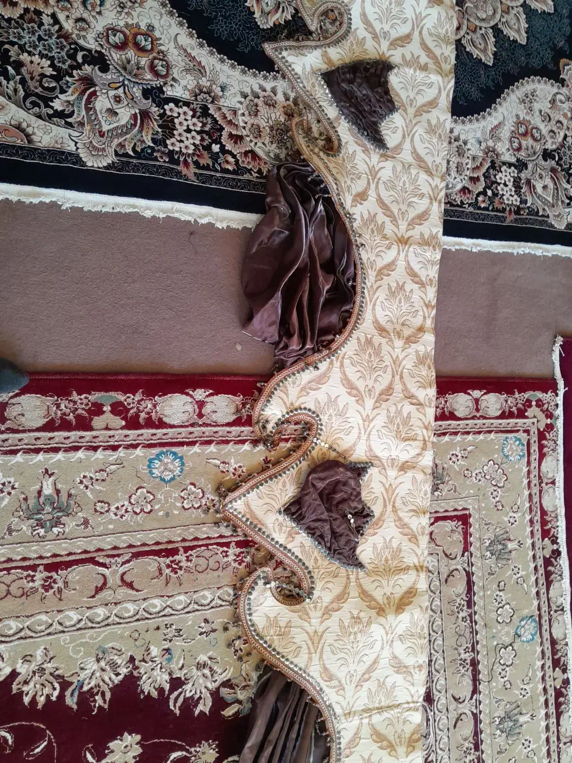 والن پرده|پرده، رانر، رومیزی|اهر, |دیوار