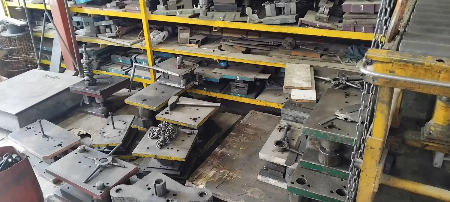 قالب های موتورسیکلت طرح هوندا ۱۲۵|ماشین‌آلات صنعتی|رباط‌کریم, شهرک صنعتی نصیرآباد|دیوار