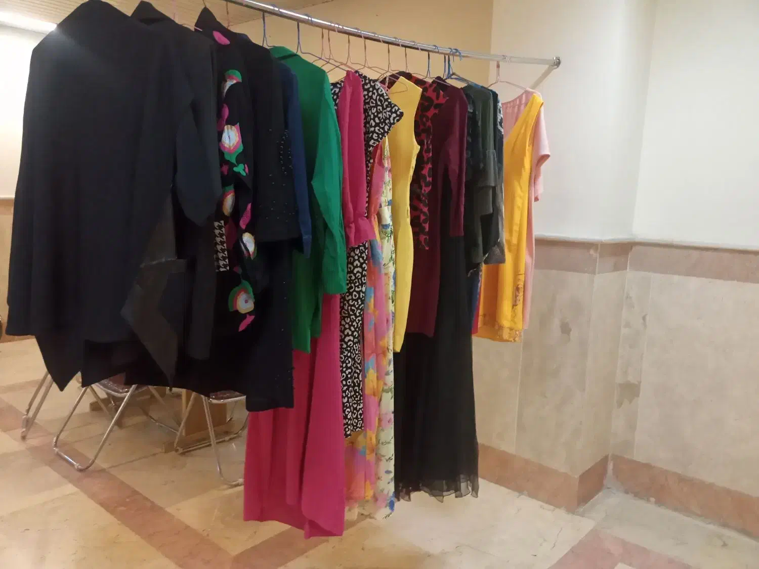 تعدادی لباس مجلسی|لباس|تهران, شهرک مخابرات|دیوار