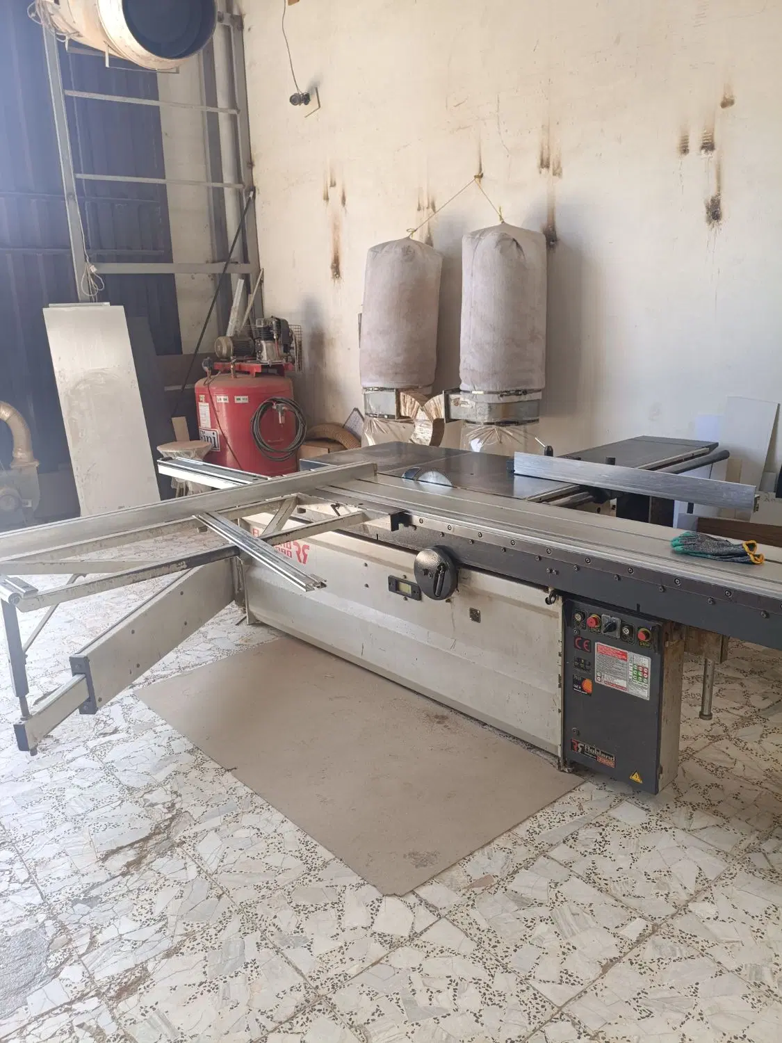 برشکار MDF|استخدام صنعتی، فنی، مهندسی|نوشهر, |دیوار