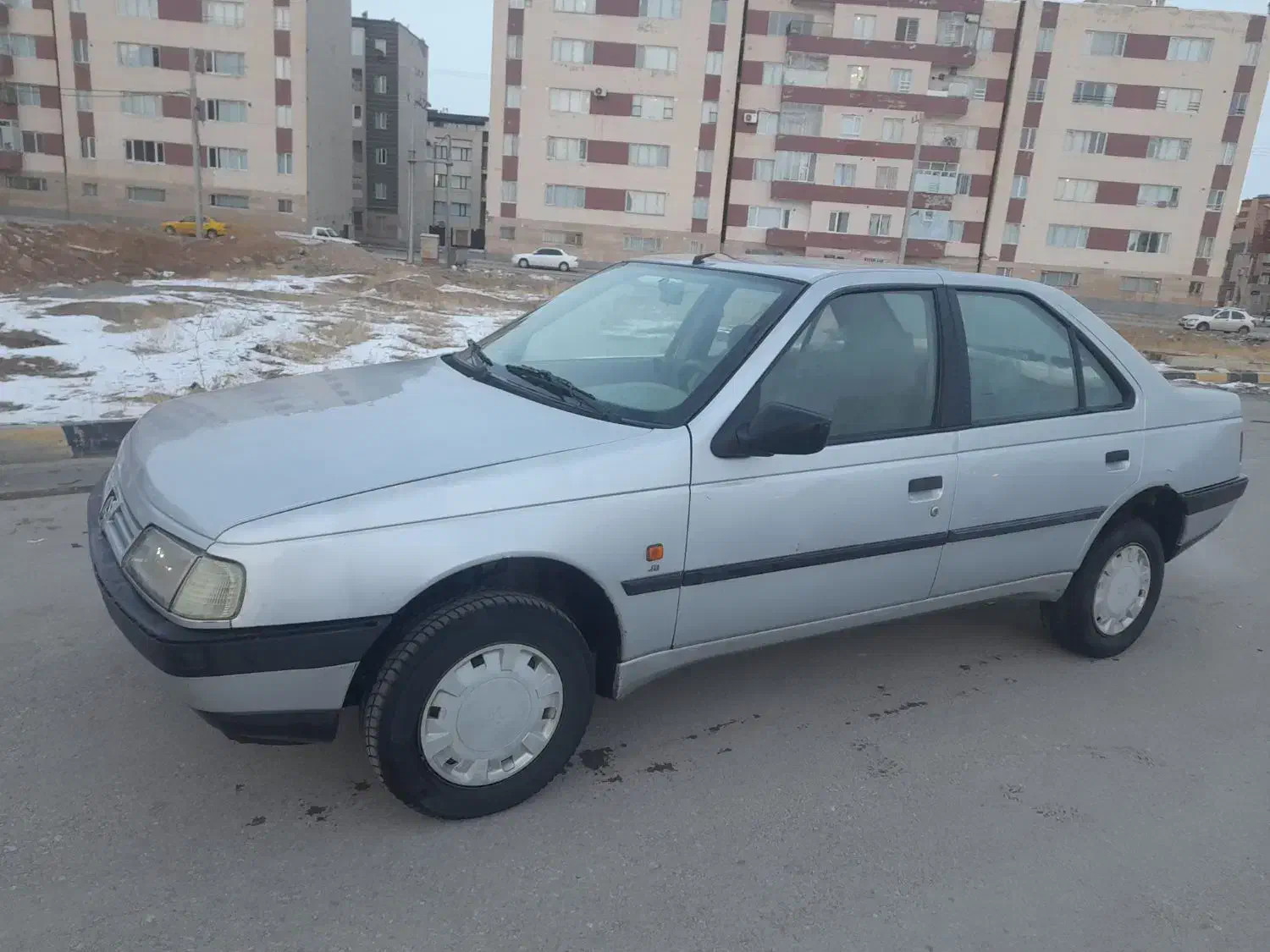 پژو ۴۰۵ مدل ۹۱ نصف گلگیر رنگ|خودرو سواری و وانت|قروه, |دیوار