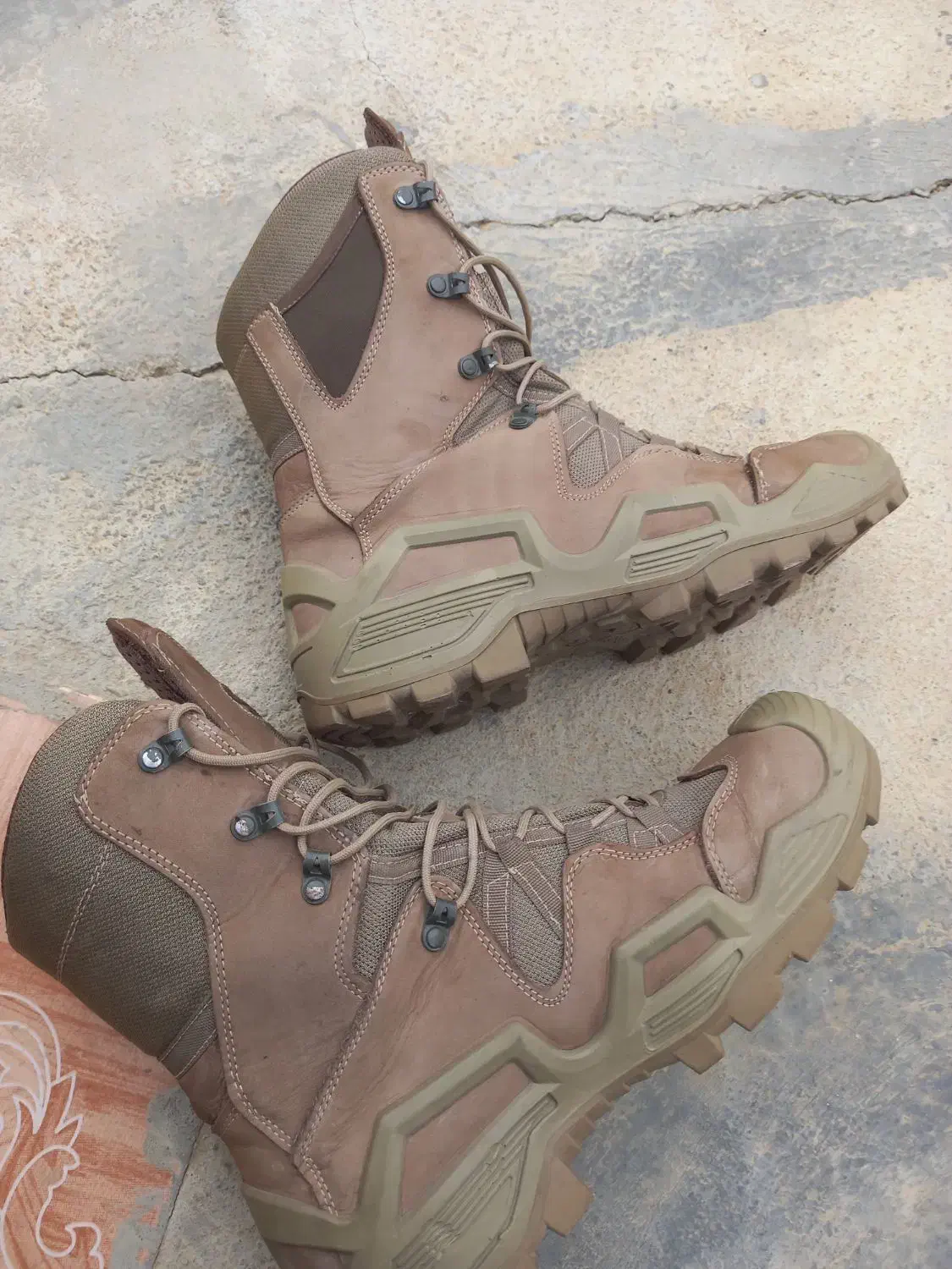 پوتین ضدآب خارجی|کیف، کفش، کمربند|شاهین دژ, |دیوار