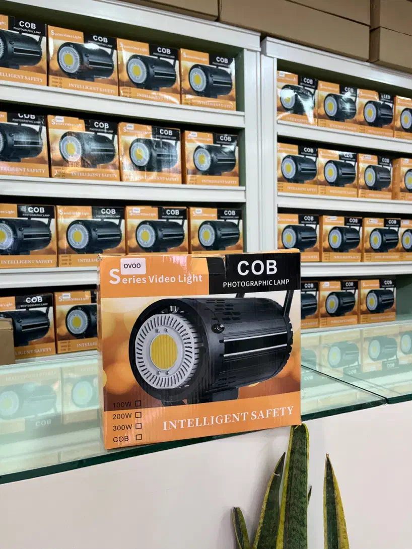 ویدیو لایت 400W|دوربین عکاسی و فیلم‌برداری|قم, بلوار امین و ساحلی|دیوار