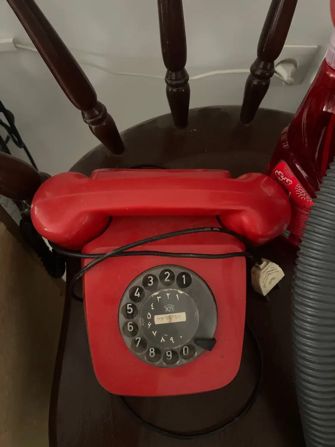 تلفن قدیمی رومیزی|کلکسیون اشیاء عتیقه|تبریز, |دیوار