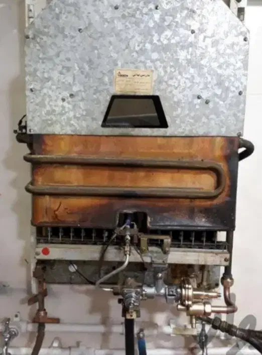 تعمیر تخصصی آبگرمکن دیواری رفع کم فشاری آب درمنزل|خدمات پیشه و مهارت|شیراز, پودنک|دیوار