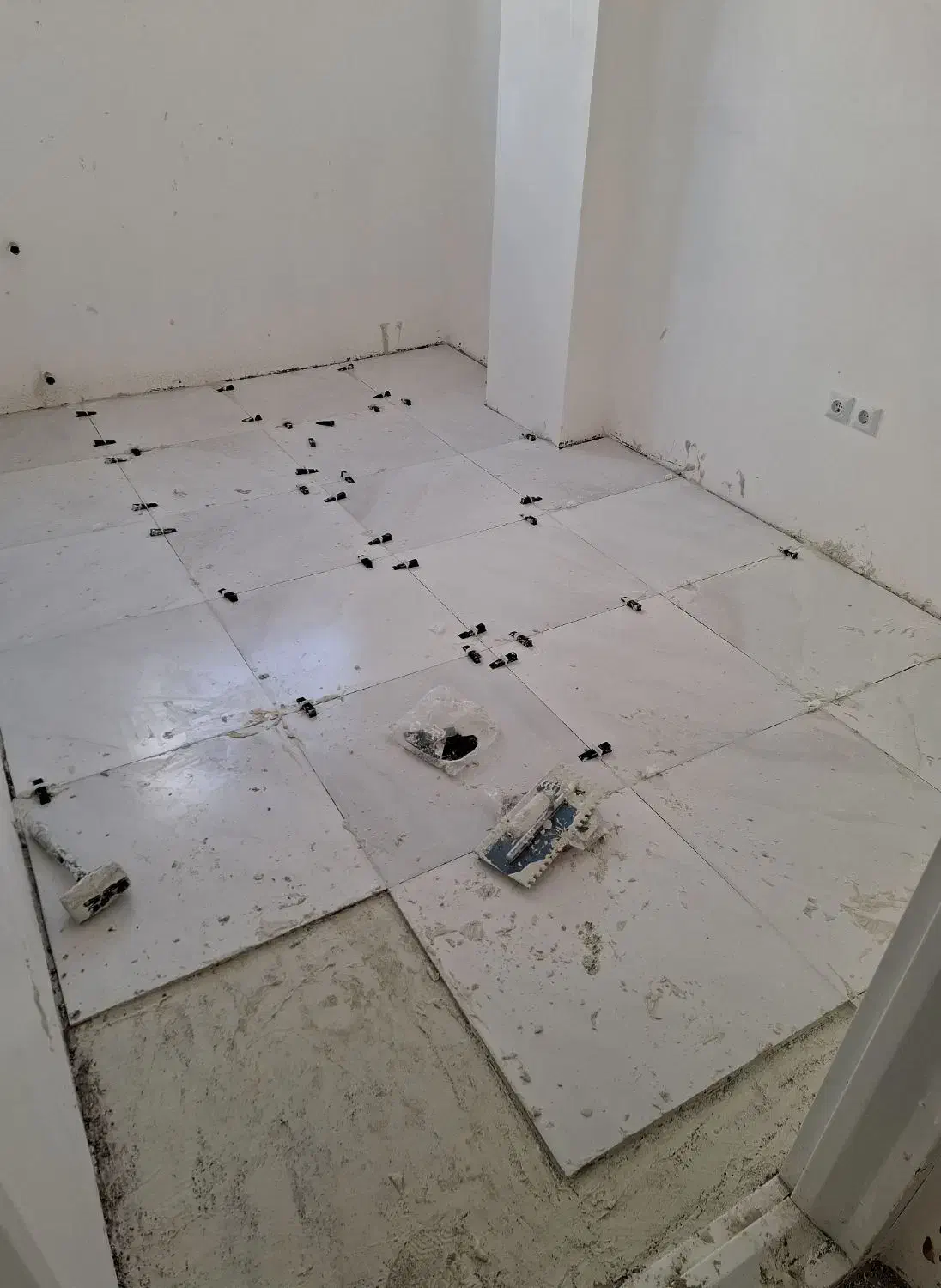 کاشی کاری و سرامیک کاری حرفه ای|خدمات پیشه و مهارت|اردبیل, |دیوار