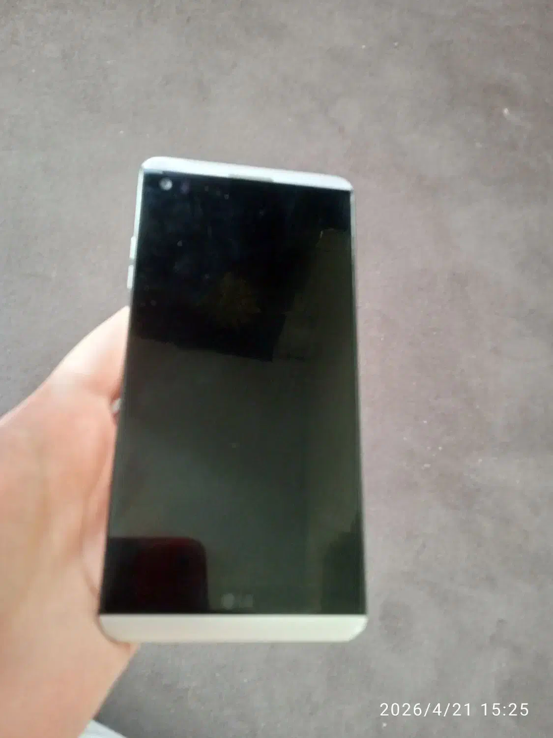 V20|موبایل|تهران, هفده شهریور|دیوار