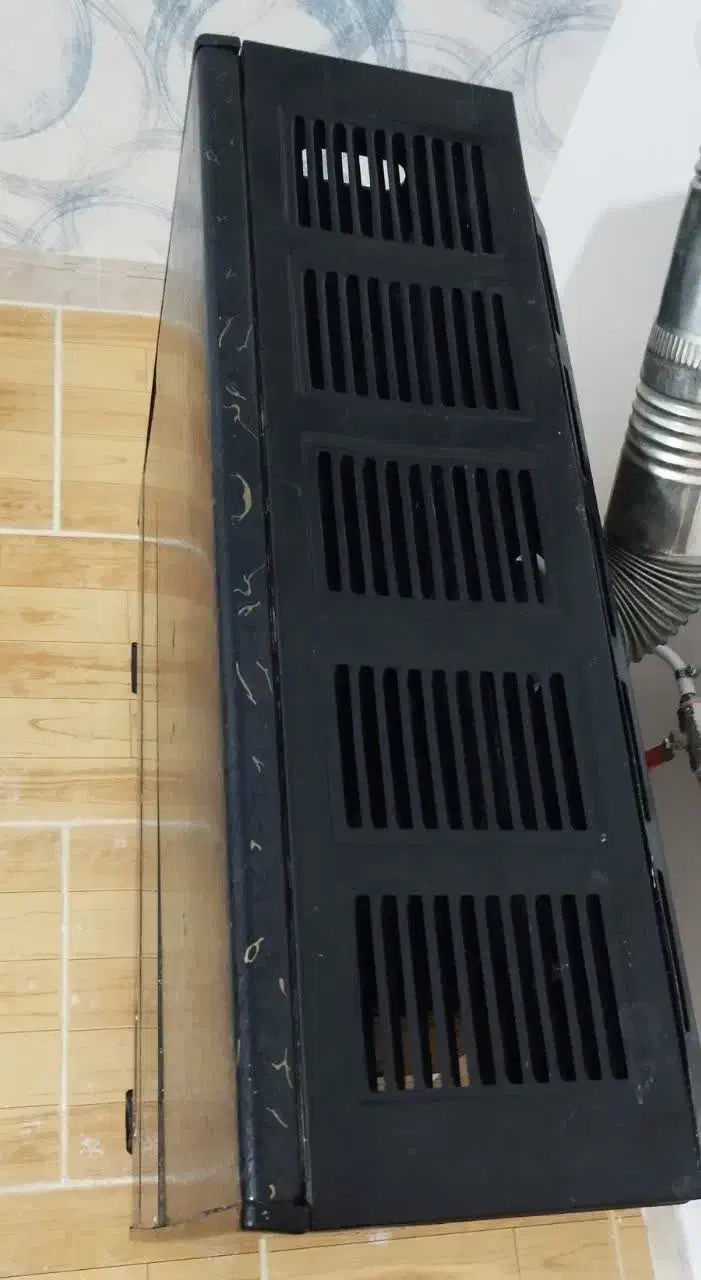 بخاری گازی سالم در حد نو|بخاری، هیتر، شومینه|قروه, |دیوار