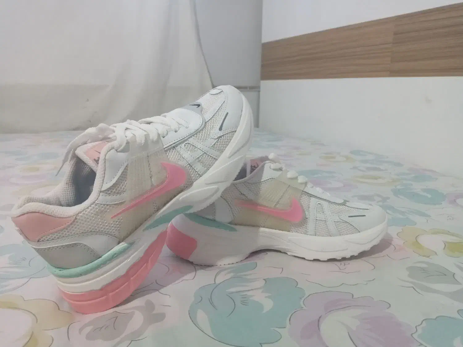 کفش ۳۹  نایک|کیف، کفش، کمربند|قروه, |دیوار