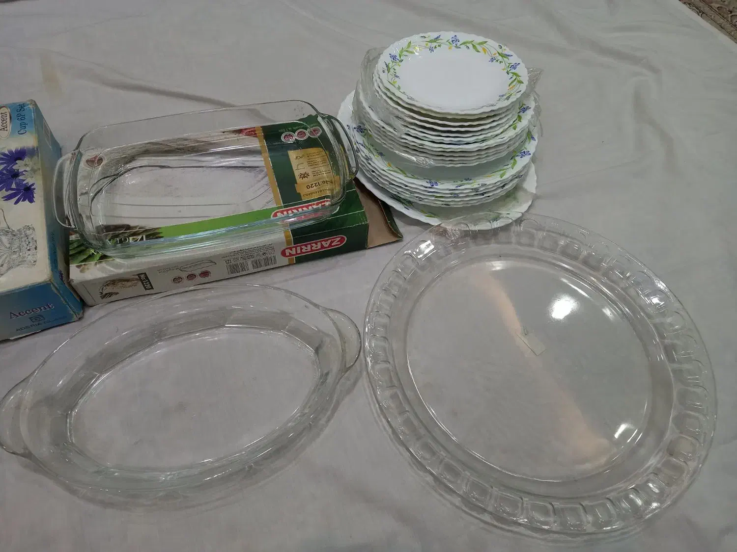 فروش تعداد ظرف غذا خوری|ظروف سرو و پذیرایی|بهارستان, |دیوار