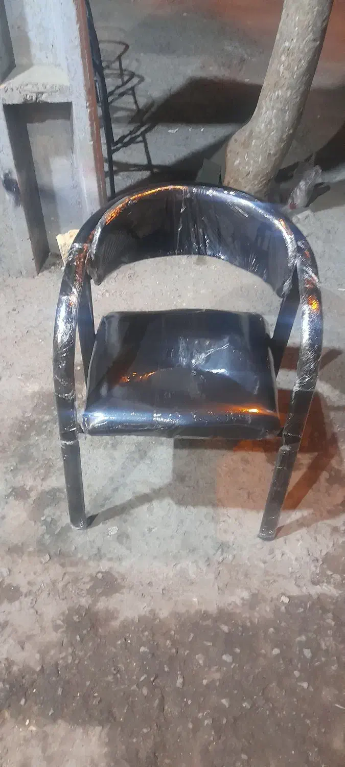 صندلی|صندلی و نیمکت|قم, یزدان‌شهر|دیوار