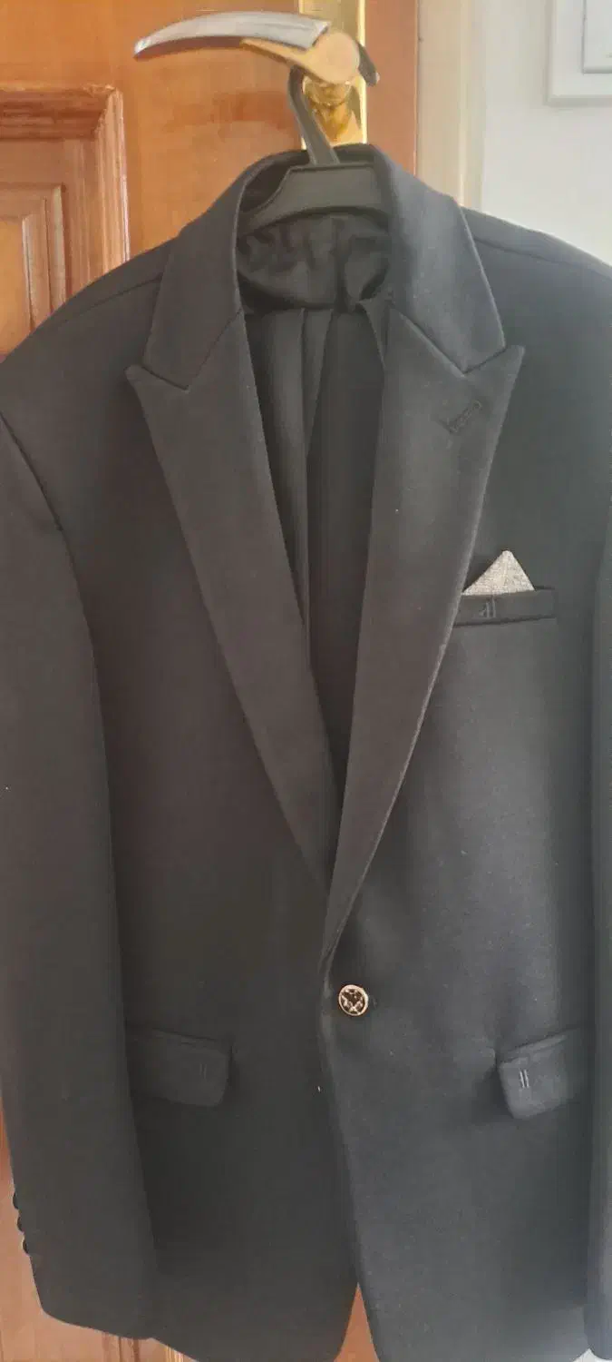 سلام یک دست کد و شلوار برای سن ۱۳ یا ۱۴ سال|لباس|قزوین, |دیوار