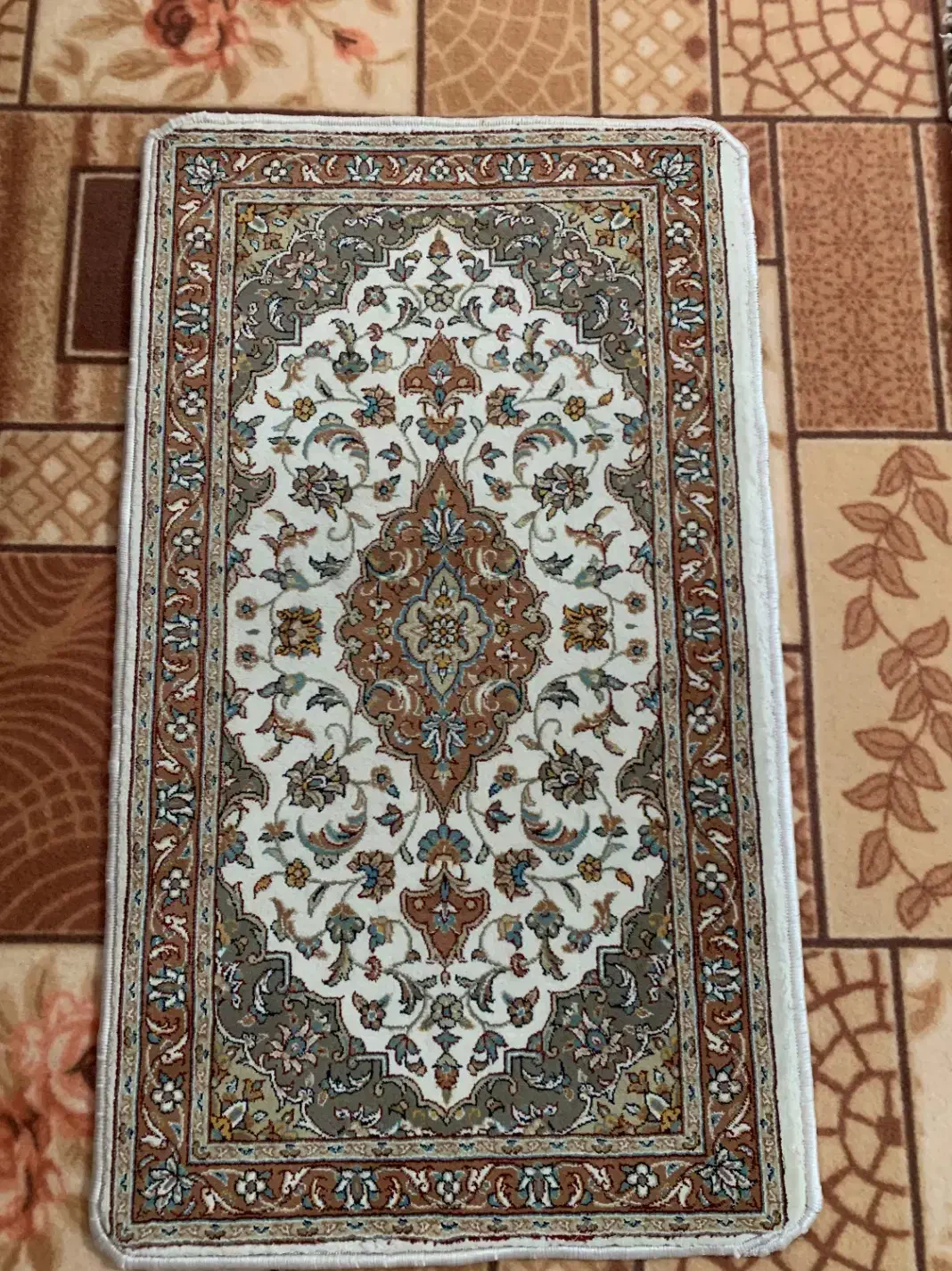 فرش پادری ۴ عدد|پادری|تبریز, |دیوار