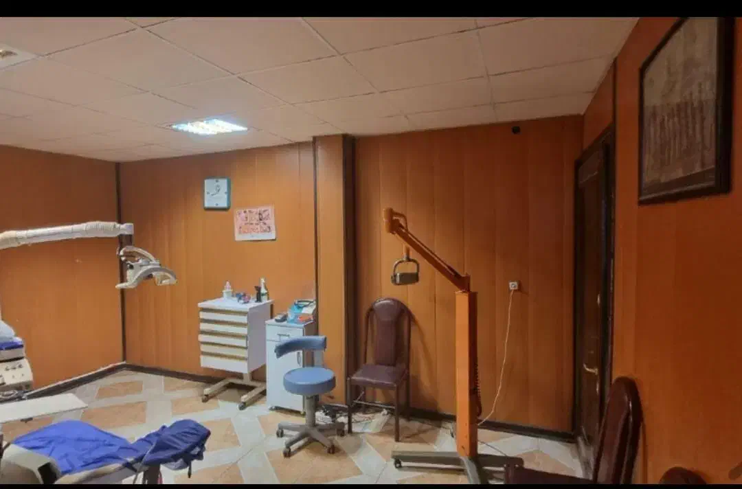 ۱۰۰متر ملک اداری بر خیابان اصلی  با سند آزاد|فروش دفتر کار، اتاق اداری، مطب|کرمانشاه, |دیوار