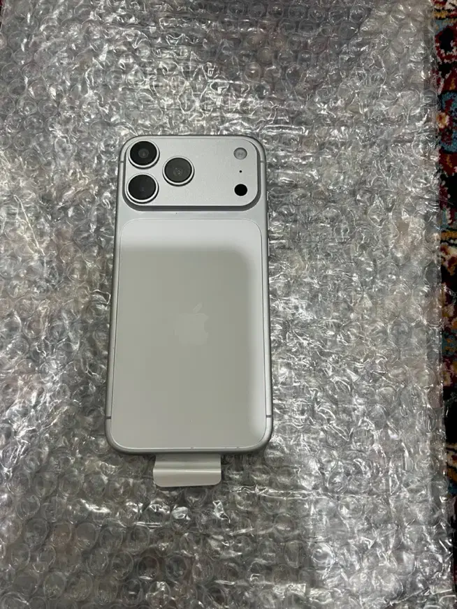 طرح آیفون 17 pro max|موبایل|مریوان, |دیوار