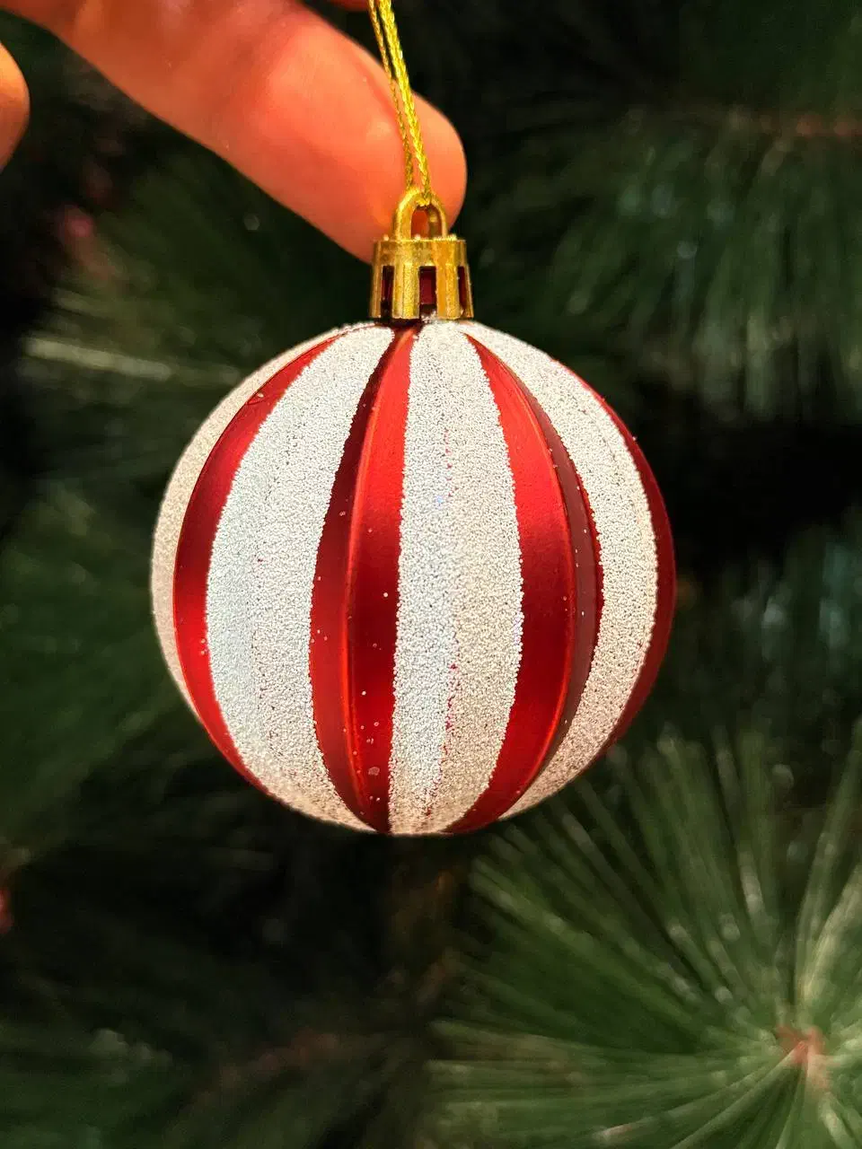 گوی تزئینات (مدل تکی) درخت کریسمس|صنایع دستی و سایر لوازم تزئینی|اصفهان, جلفا|دیوار