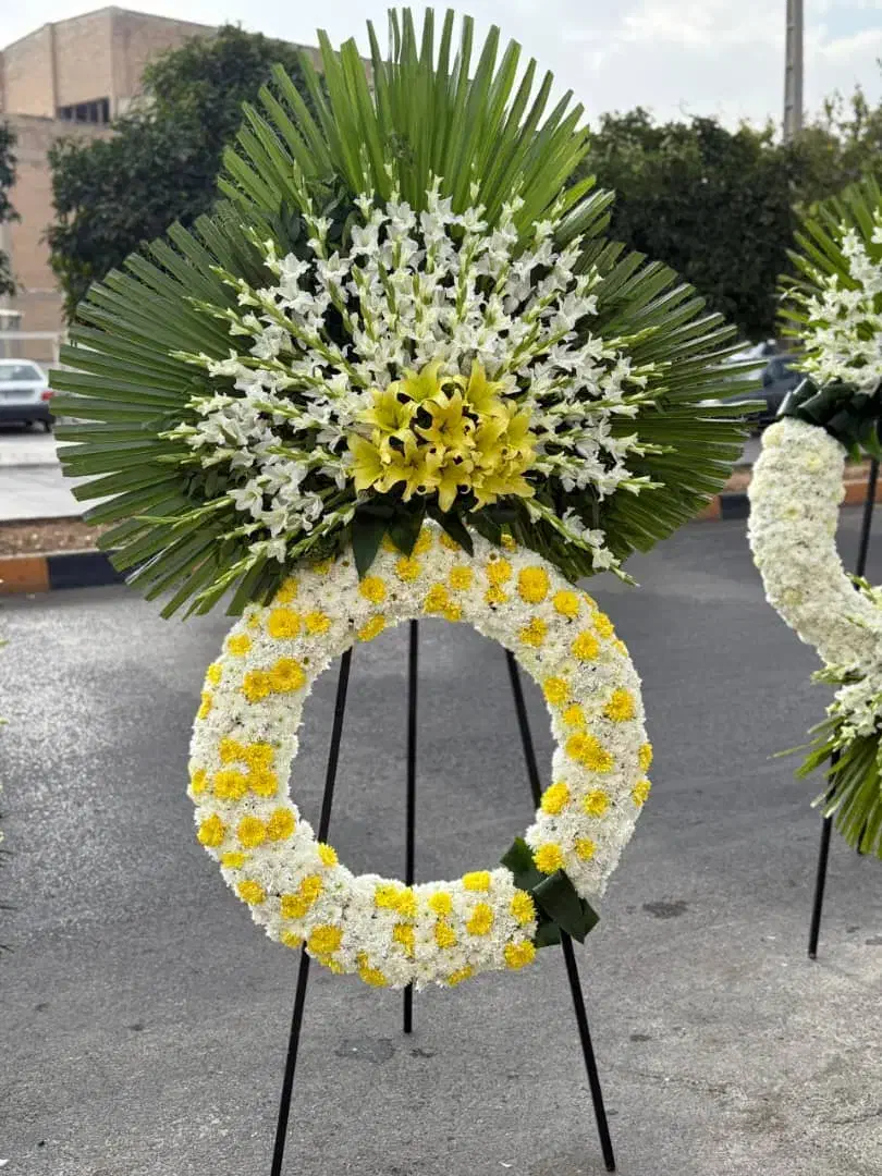 گل فروش و تزیین کار|گل و گیاه طبیعی|شیراز, زرهی|دیوار