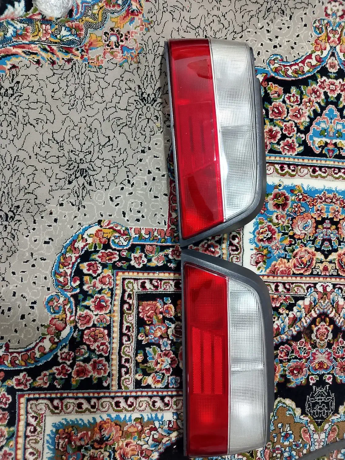 لنز چراغ اسپرت پارس هدرز سنتر اگزوز بنزی چراغ عقب|قطعات یدکی و لوازم جانبی|خاش, |دیوار