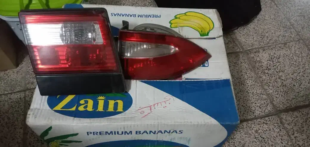 چراغ عقب سمند با زنجیر چرخ سایز ۱۹۵|قطعات یدکی و لوازم جانبی|اندیشه, شهرک مریم|دیوار