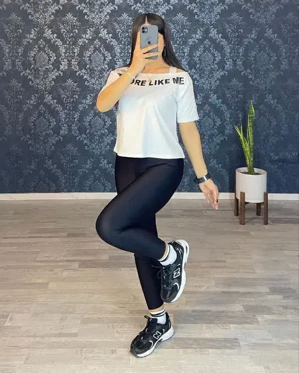 کراپ رومی انگلیسی|لباس|سبزوار, پیروزی|دیوار