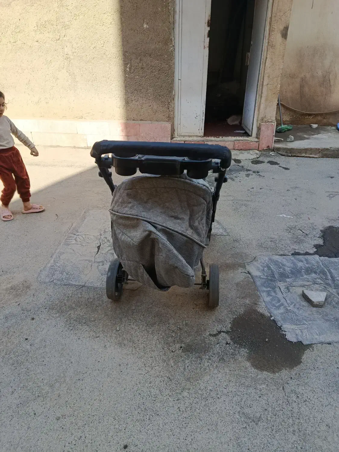 کالسکه|کالسکه و لوازم جانبی|کرج, برغان|دیوار