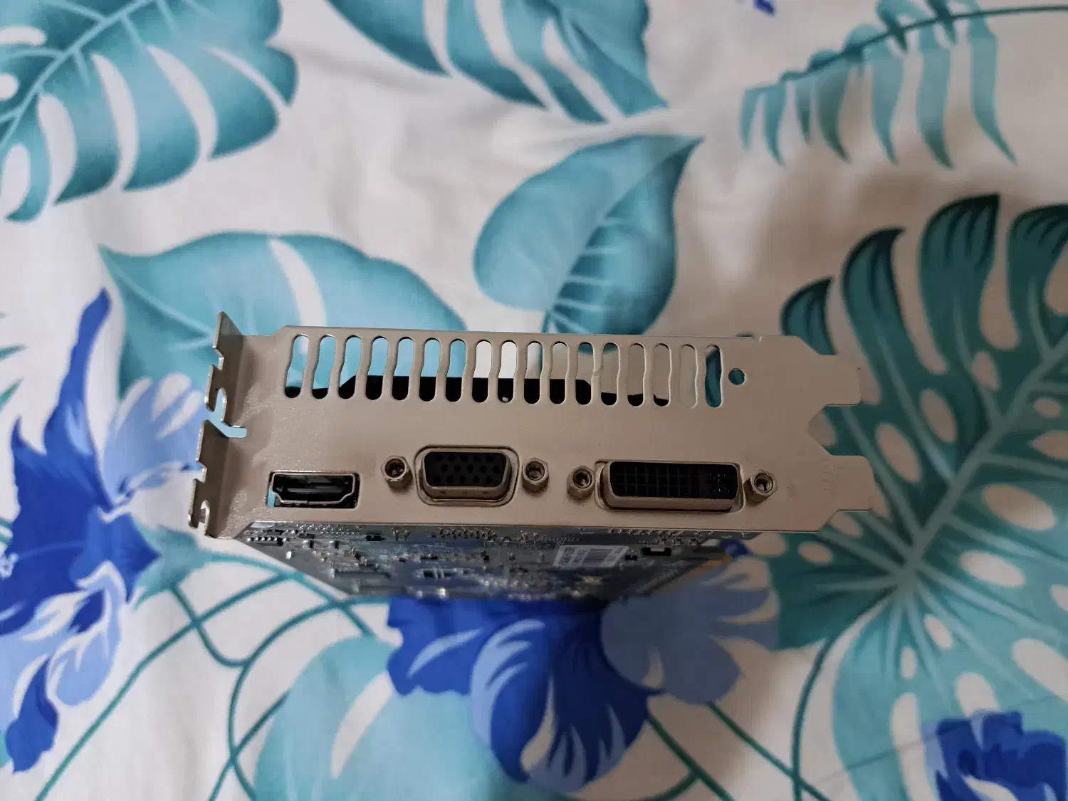 کارت گرافیک 2 گیگ gt730|قطعات و لوازم جانبی رایانه|تالش, هشتپر|دیوار