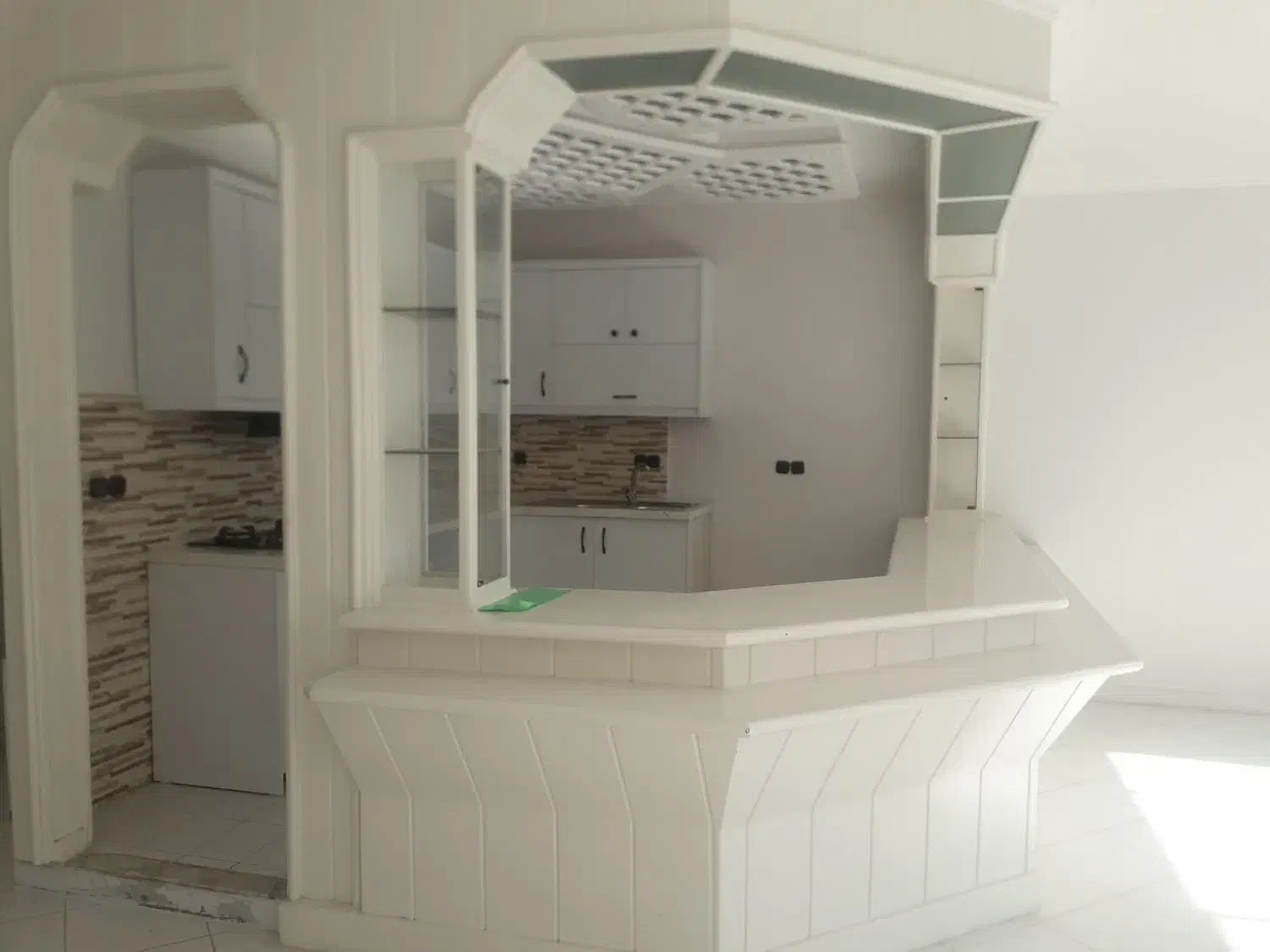 حافظ ۱.طبقه دوم.۱۳۵متر.تک واحدی|اجارهٔ آپارتمان|مشهد, هفت تیر (حافظ)|دیوار