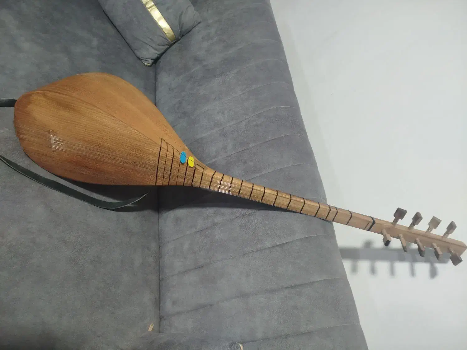 ساز قوپوز|سازهای سنتی|تبریز, |دیوار