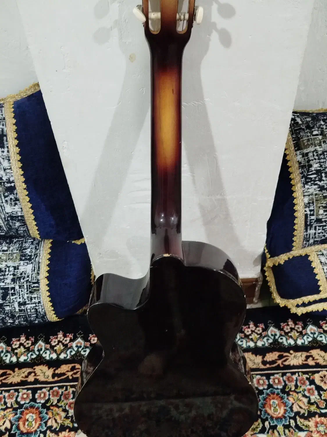 گیتار|گیتار، بیس، امپلیفایر|یاسوج, |دیوار