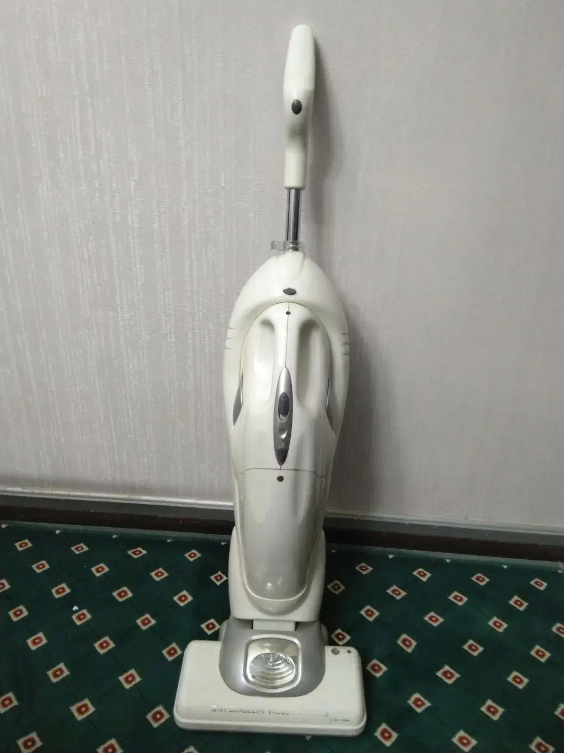 جارو شارژی عصایی|جاروبرقی، جارو شارژی، بخارشو|مشهد, دانش|دیوار