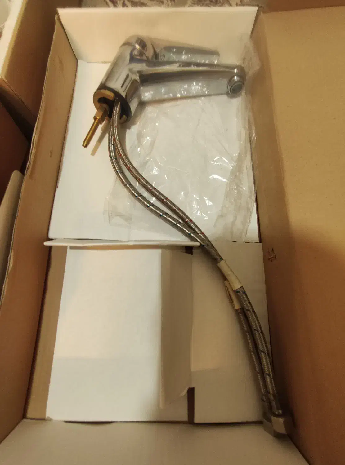 شیر آلات KWC|لوازم حمام|مشهد, کارمندان دوم|دیوار