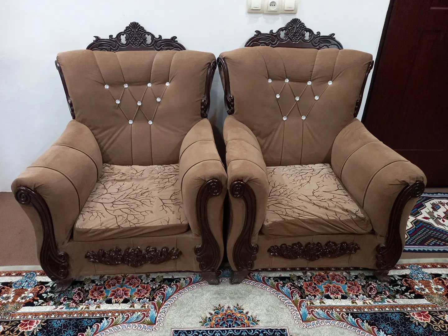 مبل سلطنتی هشت نفره|مبلمان خانگی و میز عسلی|محمودآباد, |دیوار