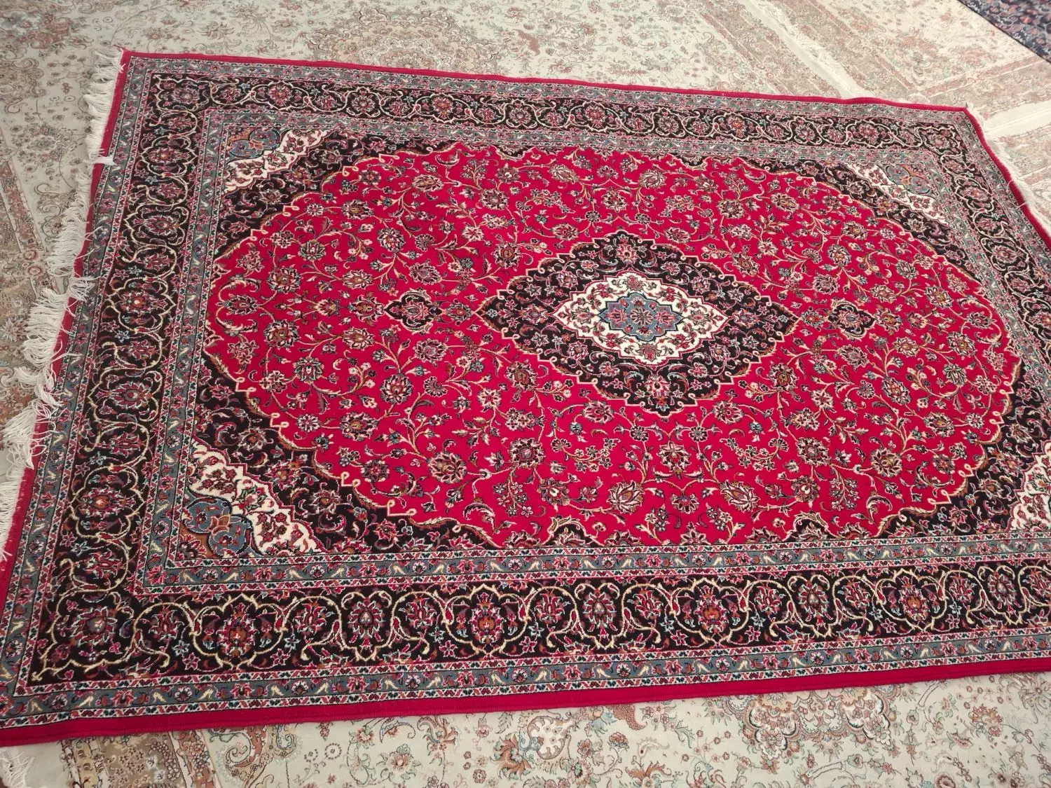 فرش شیش متری سالم|فرش|خرمآباد, |دیوار