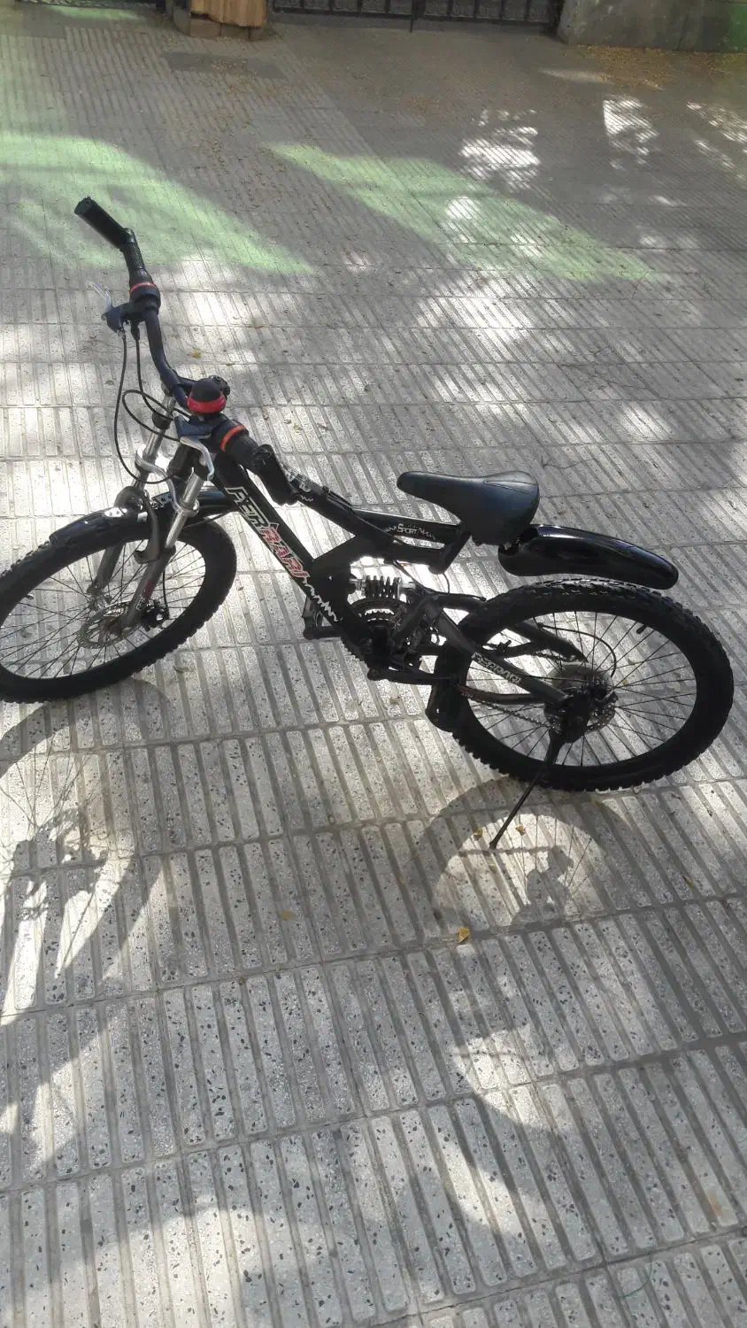 دوچرخه ۲۴ دنده ای کمک فنر دار عقب و جلو دیسکی.|دوچرخه، اسکیت، اسکوتر|بومهن, |دیوار