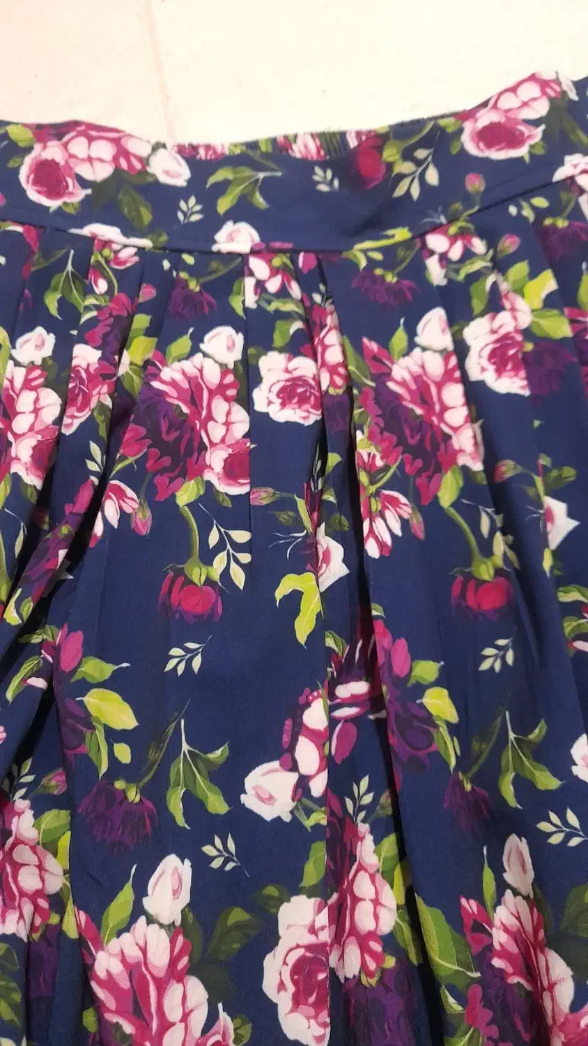 دامن حریر بلند کاملا نو و بسیار زیباتر از عکس|لباس|بندر انزلی, جهانگانی|دیوار