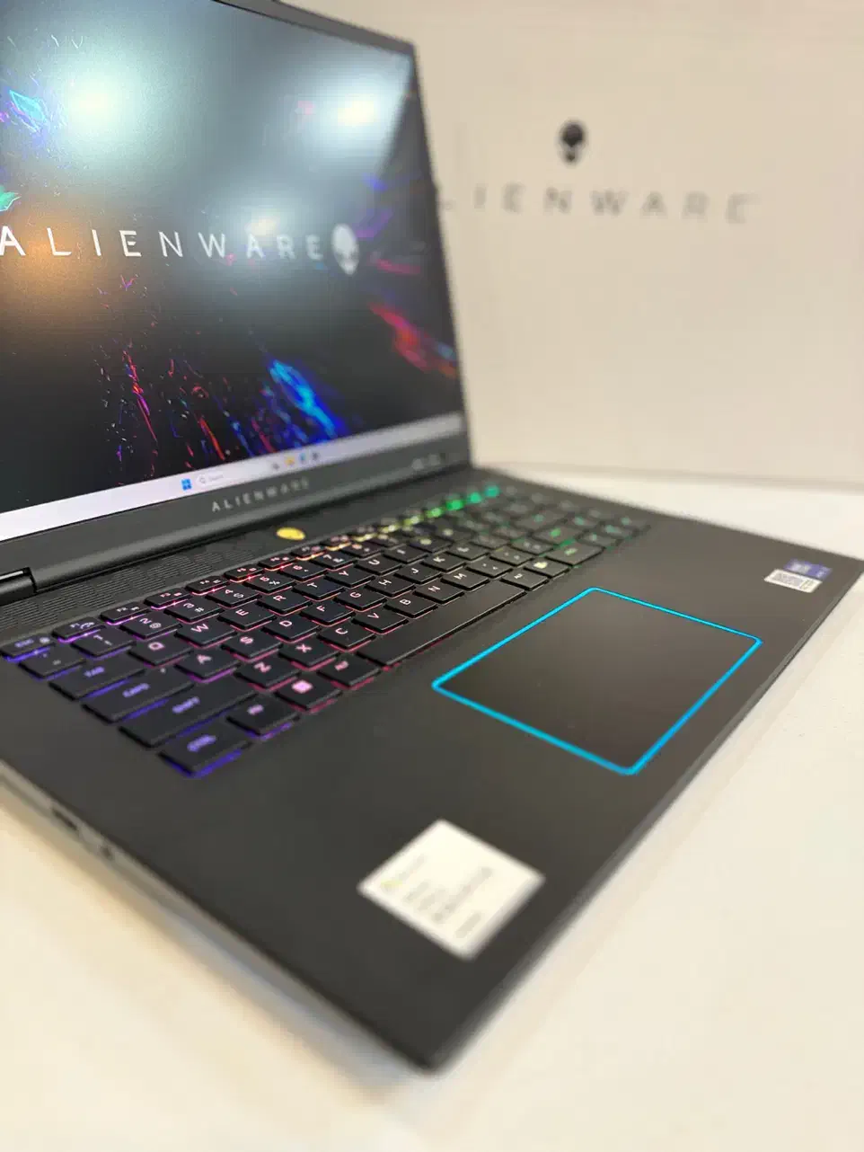لپ‌تاپ خاص ALIENWARE M16 R2|رایانه همراه|شیراز, ملاصدرا|دیوار