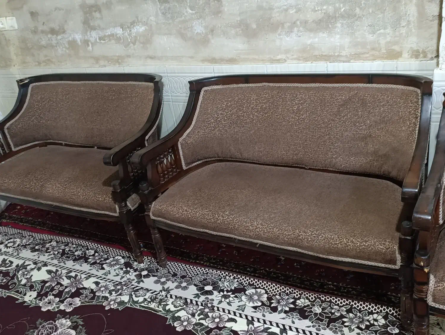 مبل|مبلمان خانگی و میز عسلی|لردگان, |دیوار