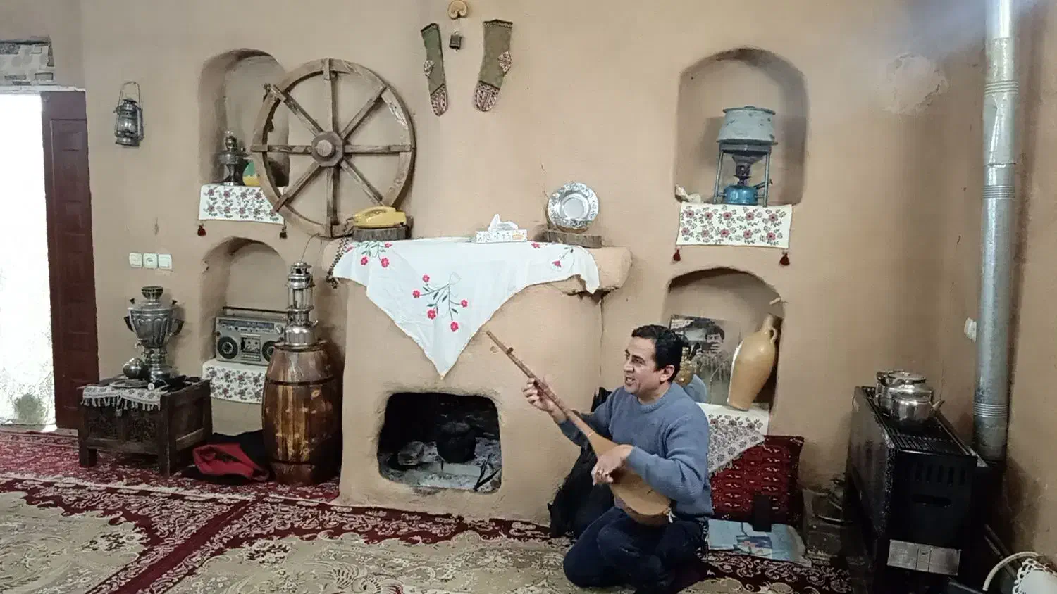 باغ ویلا با استخر سرپوشیده آبگرم در اقامتگاه یاس|اجارهٔ کوتاه‌مدت ویلا و باغ|اسفراین, |دیوار