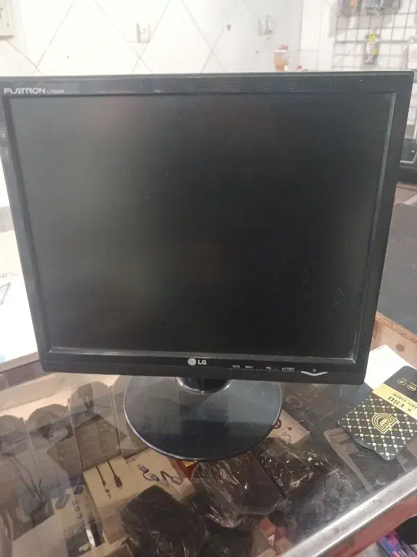 مانیتور ال جی|قطعات و لوازم جانبی رایانه|قزوین, |دیوار