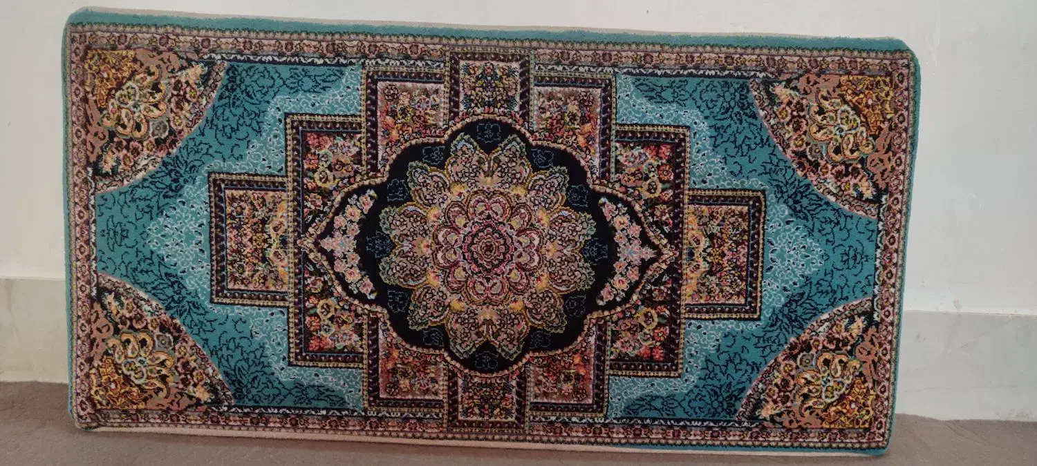 پشتی و فرش|پشتی|کاشان, پاقپان|دیوار