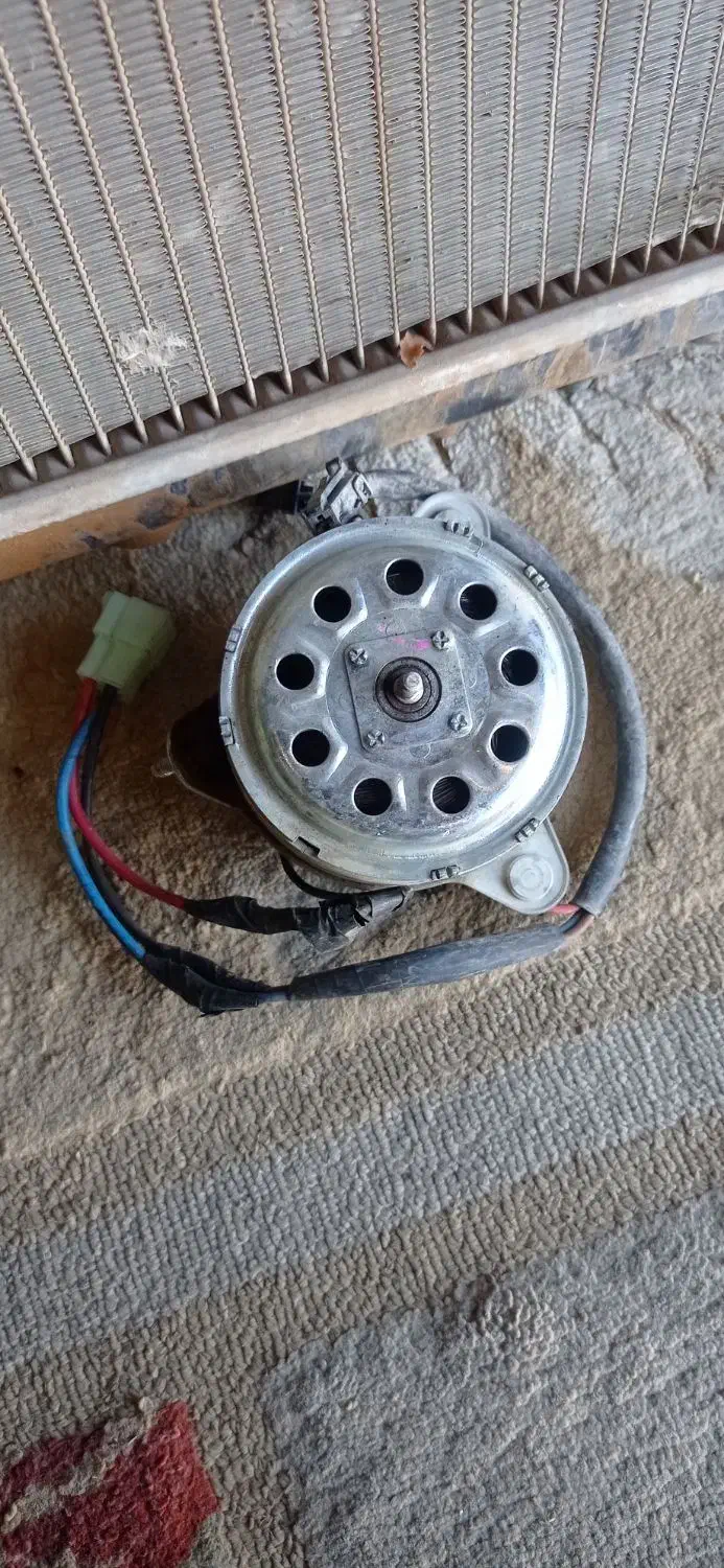 رادیاتور پراید با فن پراید سالم سالم|قطعات یدکی و لوازم جانبی|کرمانشاه, |دیوار