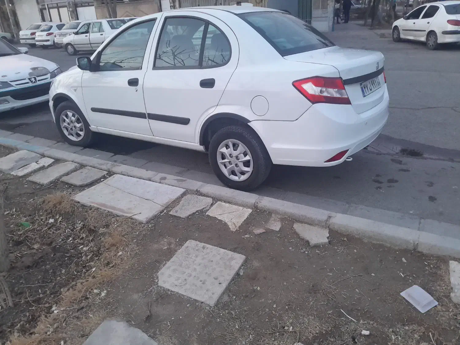 ساینا مدل۹۸|خودرو سواری و وانت|فردیس, شهرک ۱۱۰|دیوار