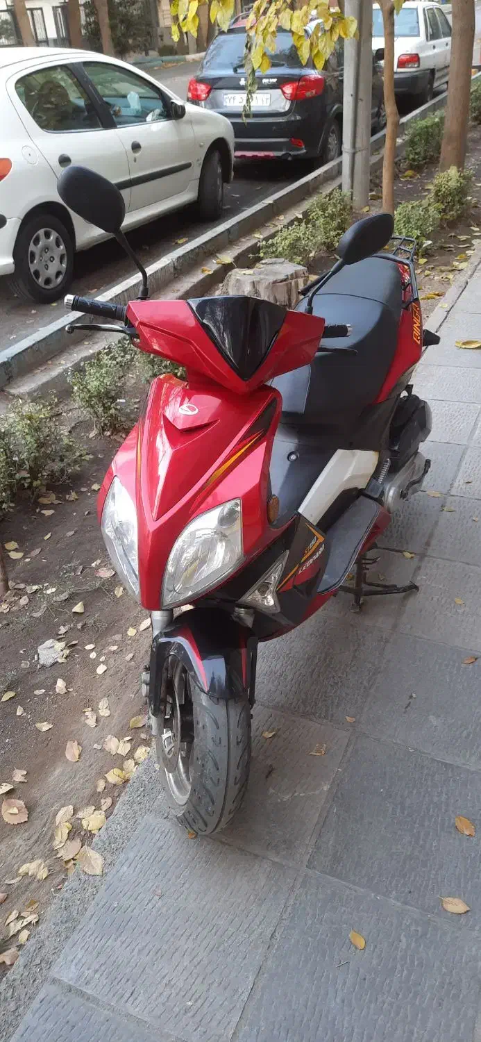 اسکوتر کاربرات ۱۵۰ /مدل ۹۵/اتوماتیک|موتورسیکلت|اصفهان, مسجد مصلی|دیوار